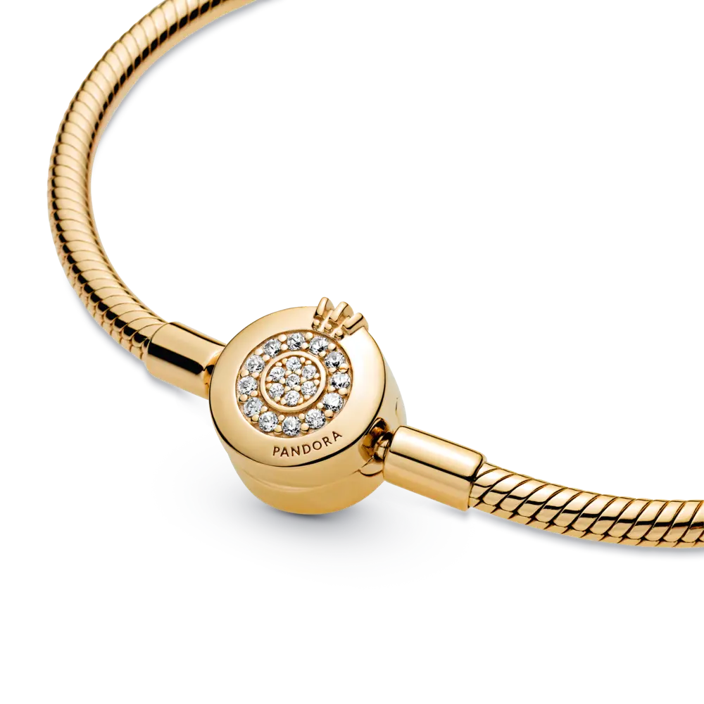 Brățară tip lanț clasic strălucitoare cu O cu coroană Pandora Moments placată cu aur de 18k - Pandorastore Romania